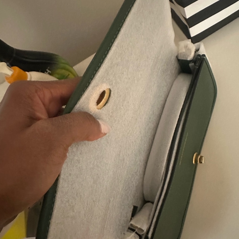 Coach Dinky in green NWT - Picture 3 of 4